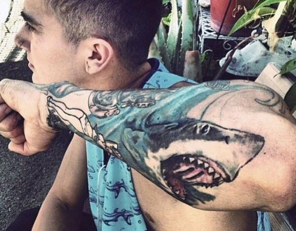 1657518123 312 85 tatuajes de tiburones alucinantes y su significado