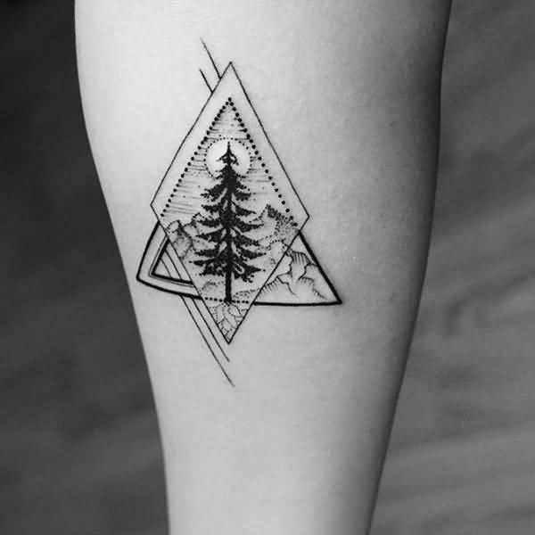 1657519862 geometric tattoo