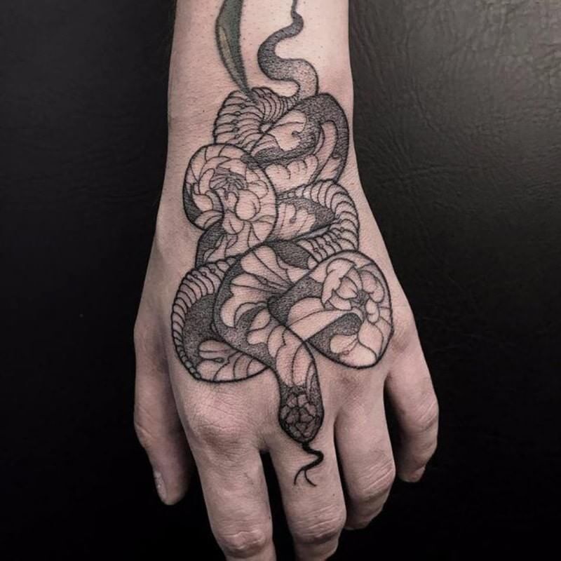 85 tatuajes de serpientes alucinantes y su significado
