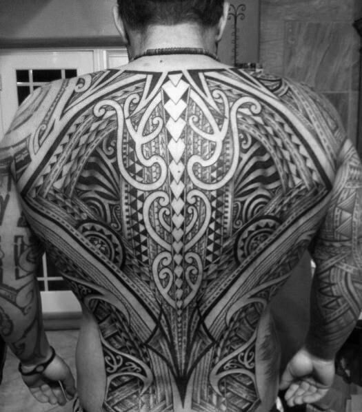 95 tatuajes maories alucinantes y su significado