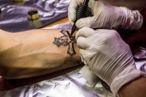 Más de 60 ideas de diseño de tatuajes en el antebrazo: guía definitiva (2021 actualizado)