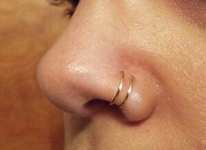 6 pasos importantes para limpiar correctamente un piercing en la nariz