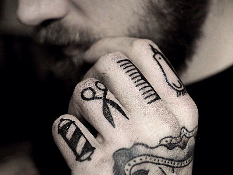 hand tattoo 124