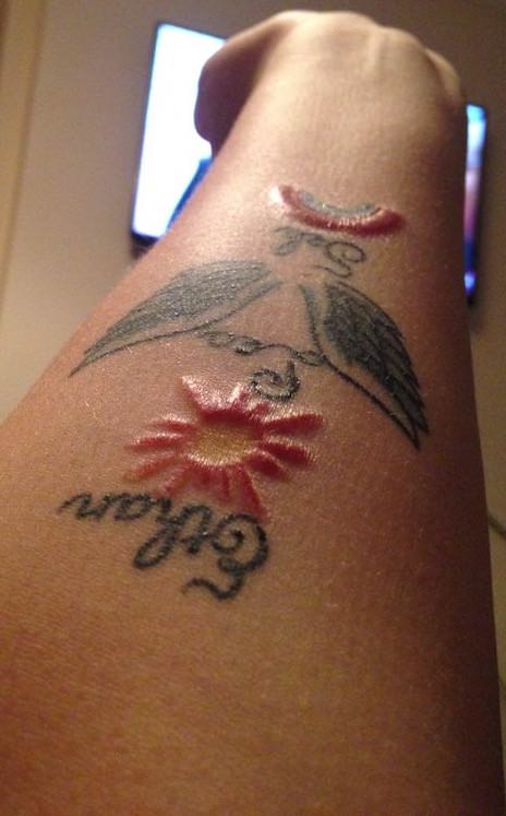 red tattoo ink allergy