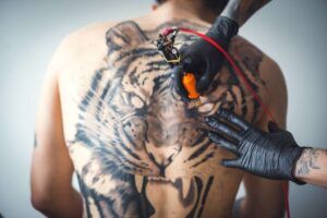 Más de 30 mejores tatuajes de tigre: mira estas impresionantes ideas de diseño (2021 actualizado)